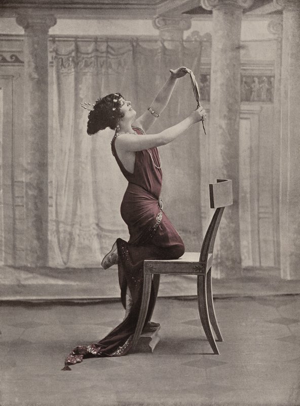 Regina Badet, francuska aktorka komediowa (zdjęcie kolorowe) autorstwa French Photographer