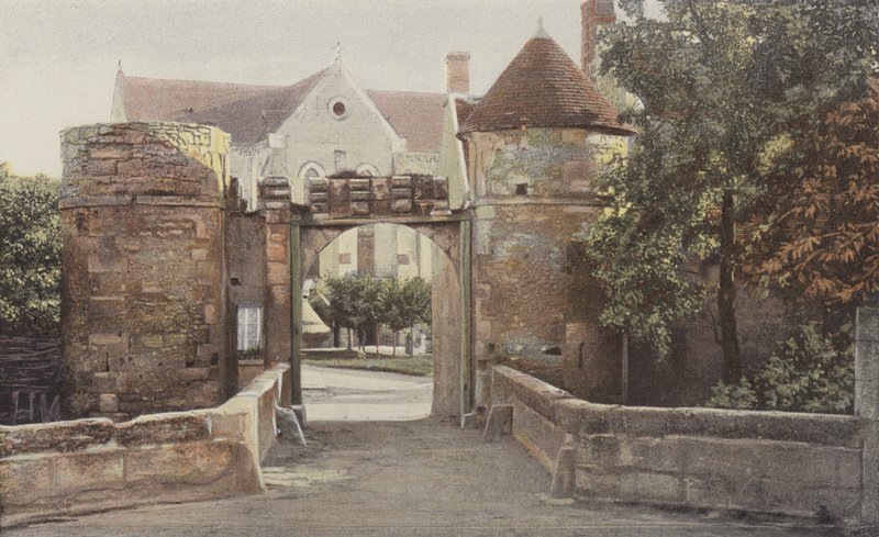 Saint-Jean-aux-Bois, wejście do opactwa (Foret de Compiegne) autorstwa French Photographer