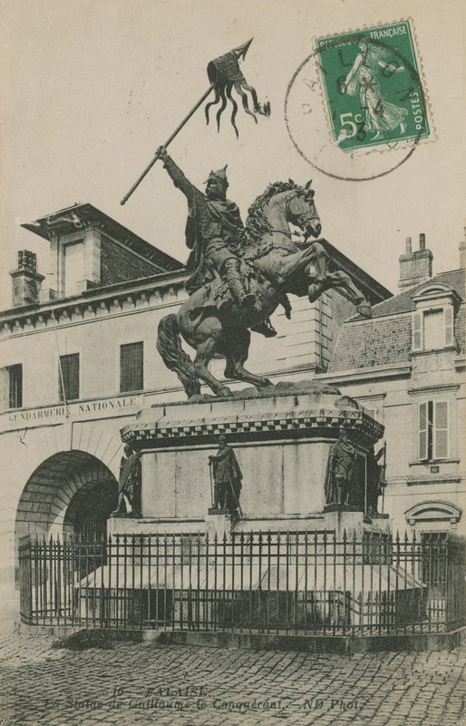 Statua Wilhelma Zdobywcy, Falaise, Normandia. Pocztówka wysłana w 1913 roku. autorstwa French Photographer