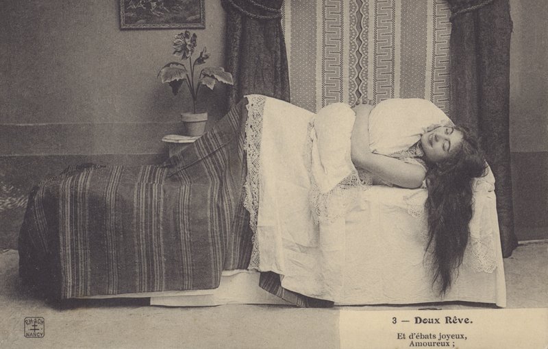 Słodki sen (zdjęcie czarno-białe) autorstwa French Photographer