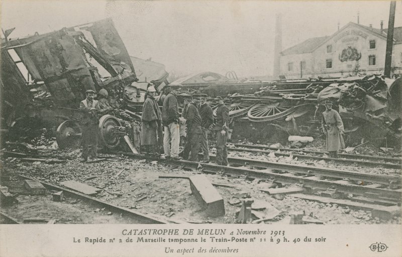 Katastrofa kolejowa w Melun we Francji, 4 listopada 1913. Widok gruzów. Pocztówka wysłana w 1913 roku. autorstwa French Photographer