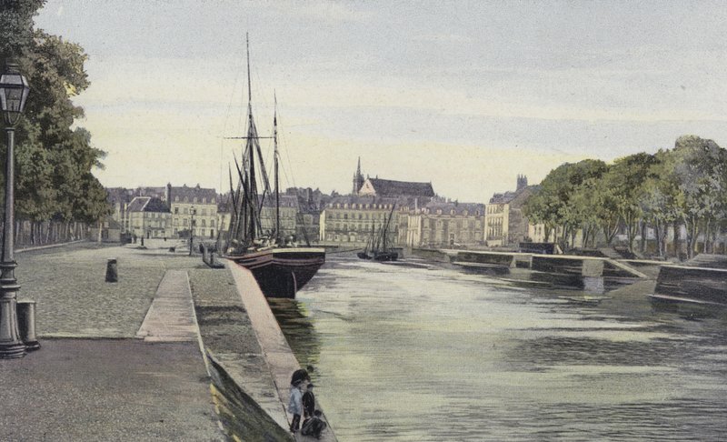 Vannes, port i promenada Rabine autorstwa French Photographer