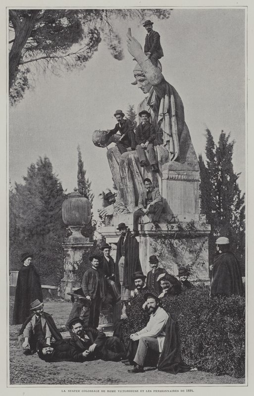 Odwiedzający pomnik Rzymu Zwycięskiego autorstwa French Photographer