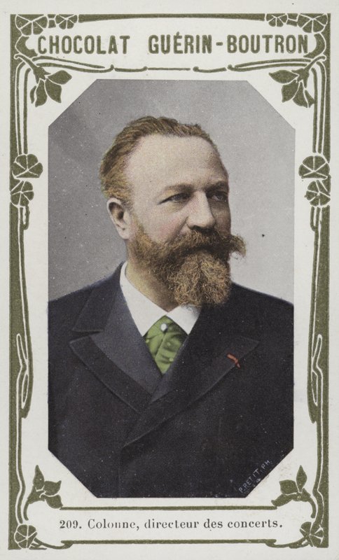 Kolumna, dyrektor koncertu (kolorowe zdjęcie) autorstwa French School