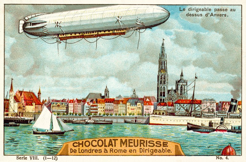 Sterowiec przelatujący nad Antwerpią (chromolitho) autorstwa French School