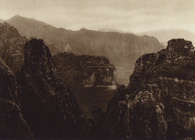 Meksyk: Tepoztlan, stan Morelos (zdjęcie czarno-białe) autorstwa Hugo Brehme