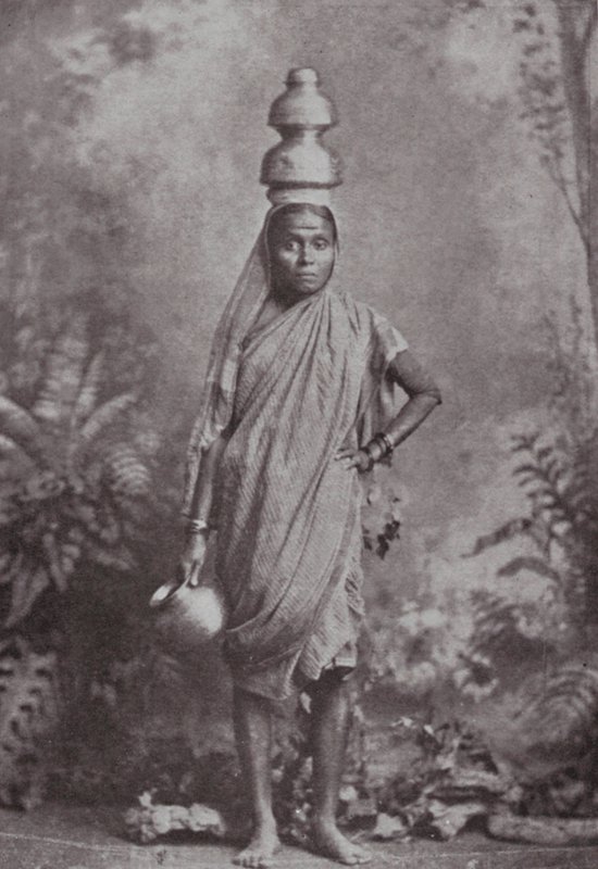 Bombaj: Mleczarka (zdjęcie czarno-białe) autorstwa Indian photographer