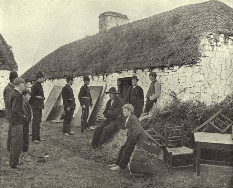 Miejsce eksmisji, hrabstwo Clare (zdjęcie czarno-białe) autorstwa Irish Photographer