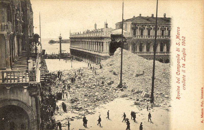 Zawalenie się dzwonnicy San Marco, Wenecja, 14 lipca 1902 r. autorstwa Italian Photographer