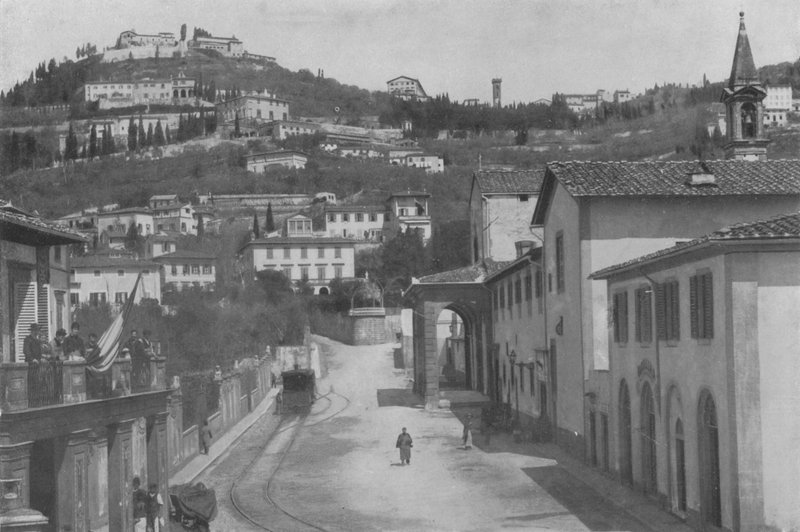 Florencja, Okolice, San Domenico i Panorama Fiesole (zdjęcie czarno-białe) autorstwa Italian Photographer