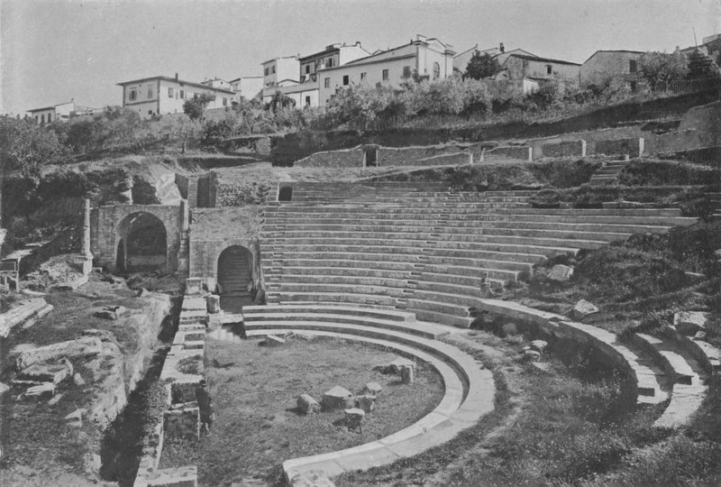 Florencja, Fiesole, Pozostałości Teatru Rzymskiego (zdjęcie b / w) autorstwa Italian Photographer