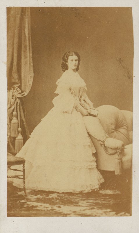 Maria Sophie z Bawarii, królowa małżonka Franciszka II, król Obojga Sycylii (zdjęcie czarno-białe) autorstwa Italian Photographer