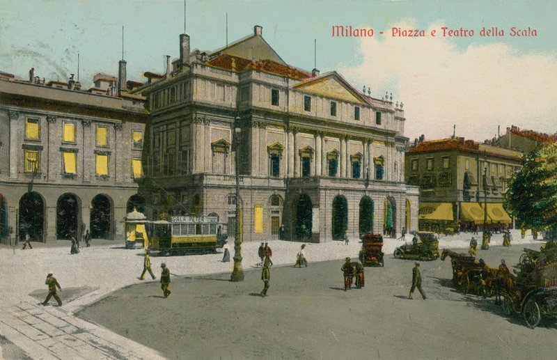 Mediolan - Piazza i Teatro alla Scala. Pocztówka wysłana w 1913 roku. autorstwa Italian Photographer