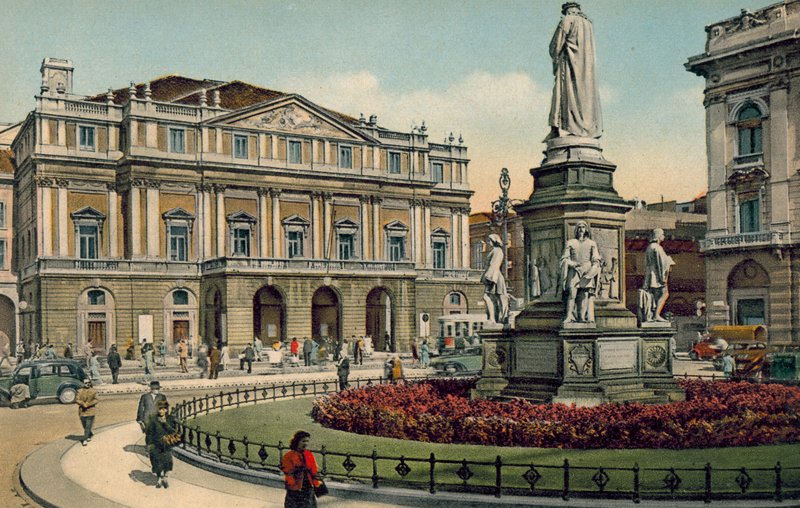 Mediolan / Milan: Teatro alla Scala (zdjęcie kolorowe) autorstwa Italian Photographer