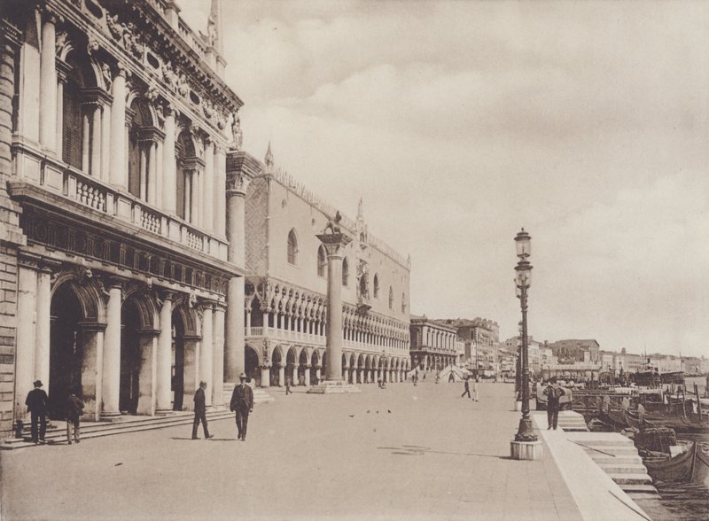 Molo, Z Królewskiego Ogrodu (zdjęcie czarno-białe) autorstwa Italian Photographer