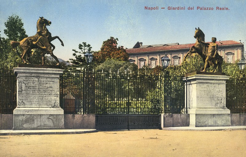 Neapol, Włochy, Ogrody Pałacu Królewskiego autorstwa Italian Photographer