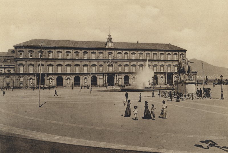 Neapol: Palazzo Reale (zdjęcie czarno-białe) autorstwa Italian Photographer