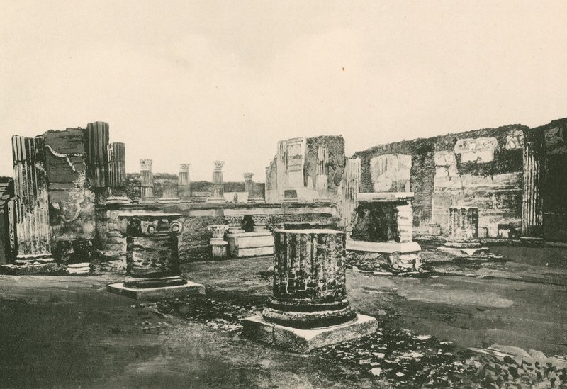 Trybuna w Bazylice w obecnej formie (wklęsłodruk) autorstwa Italian School
