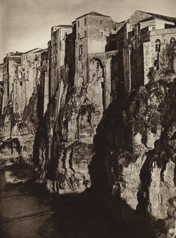 Włochy: Tropea (zdjęcie czarno-białe) autorstwa Kurt Hielscher