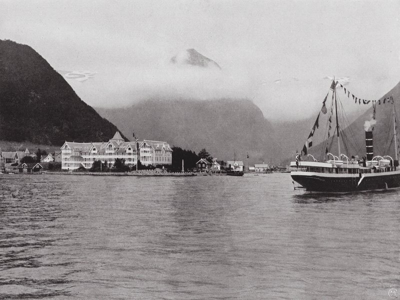 Balholm (zdjęcie czarno-białe) autorstwa Norwegian Photographer