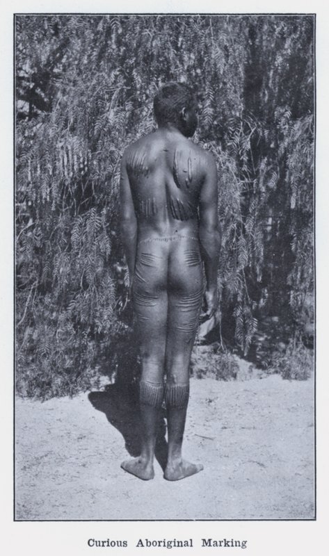 Ciekawy znak Aborygenów (zdjęcie czarno-białe) autorstwa Photographer Australian