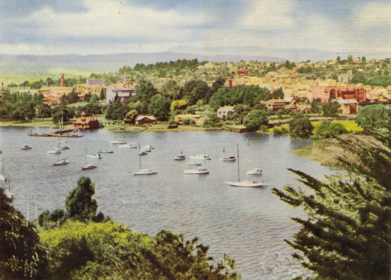 Tasmania: Z widokiem na Launceston (kolorowe zdjęcie) autorstwa Photographer Australian