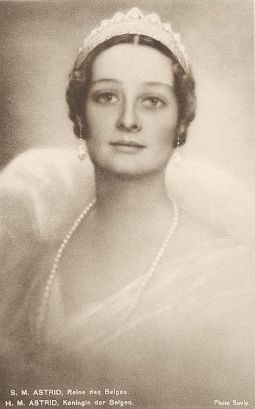 Astrid ze Szwecji, królowa Belgów, małżonka Leopolda III z Belgii (zdjęcie czarno-białe) autorstwa Photographer Belgian