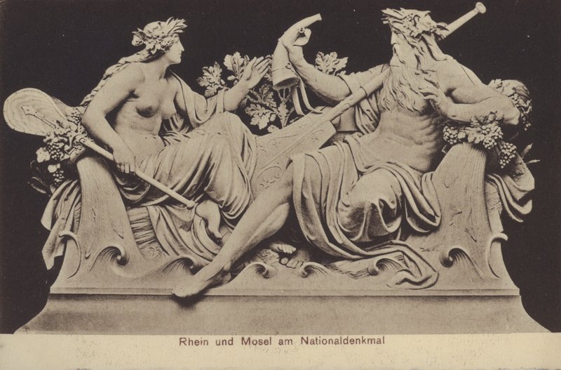 Alegoryczne postacie przedstawiające Ren i Mozelę na Nationaldenkmal, pomnik upamiętniający zjednoczenie Niemiec, Rudesheim nad Renem, Hesja (zdjęcie czarno-białe) autorstwa Photographer German