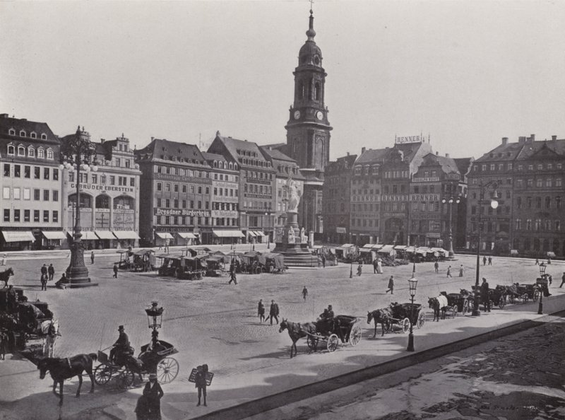 Altmarkt (zdjęcie czarno-białe) autorstwa Photographer German