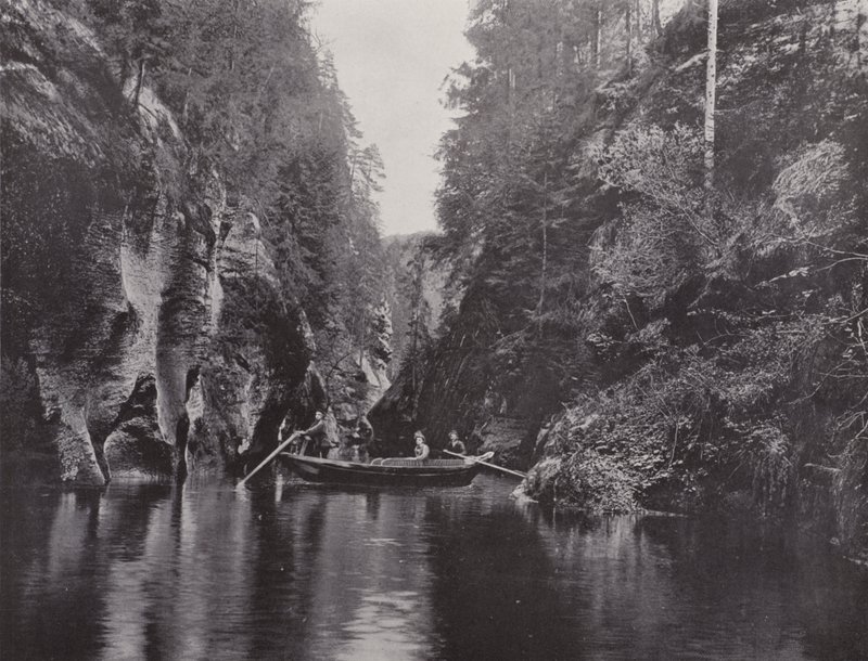 Edmundsklamm, Mittelwande (zdjęcie czarno-białe) autorstwa Photographer German
