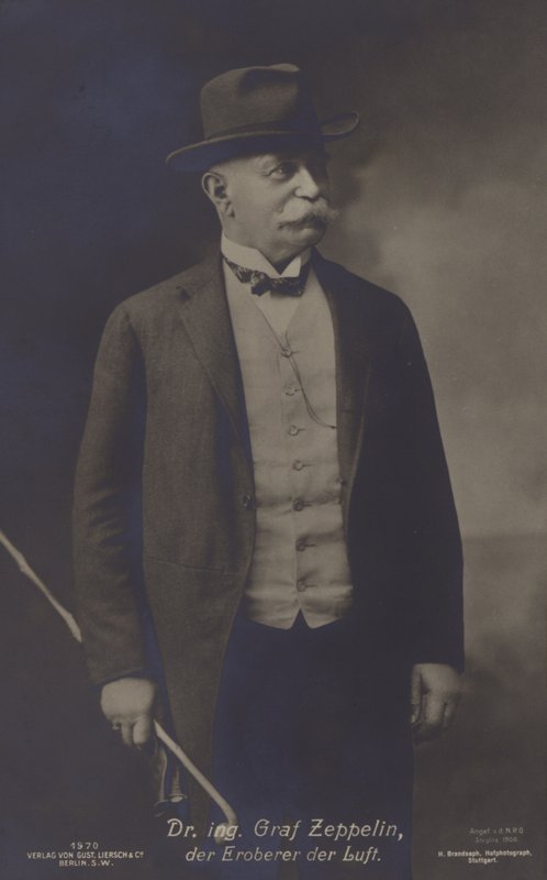 Graf Ferdinand von Zeppelin, niemiecki projektant i konstruktor sterowców (zdjęcie czarno-białe) autorstwa Photographer German