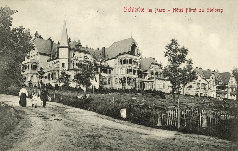 Hotel Furst zu Stolberg, Schierke, Góry Harz, Niemcy (zdjęcie czarno-białe) autorstwa Photographer German