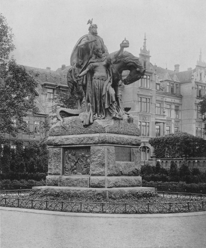 Pomnik Cesarza Wilhelma (zdjęcie czarno-białe) autorstwa Photographer German