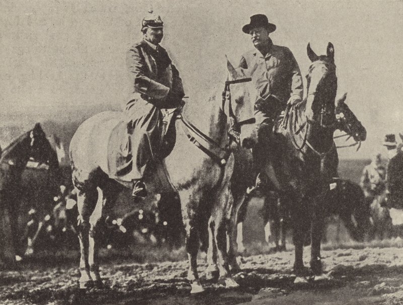 Kaiser Wilhelm II Niemiec i prezydent USA Theodore Roosevelt obserwujący manewry armii niemieckiej autorstwa Photographer German