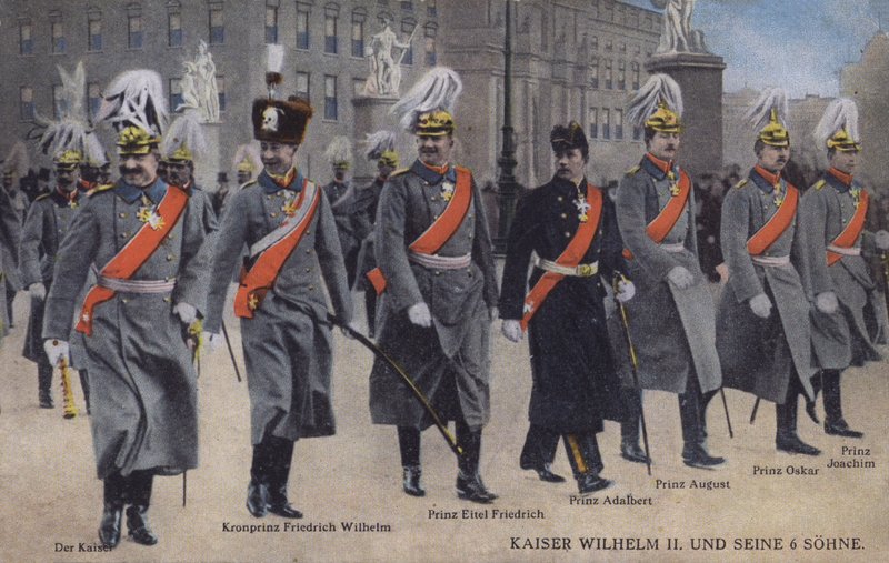Kaiser Wilhelm II Niemiec i jego sześciu synów w mundurach wojskowych (kolorowe zdjęcie) autorstwa Photographer German