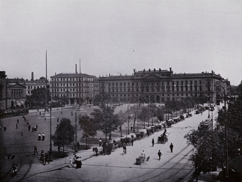 Lipsk: Augustusplatz (zdjęcie czarno-białe) autorstwa Photographer German