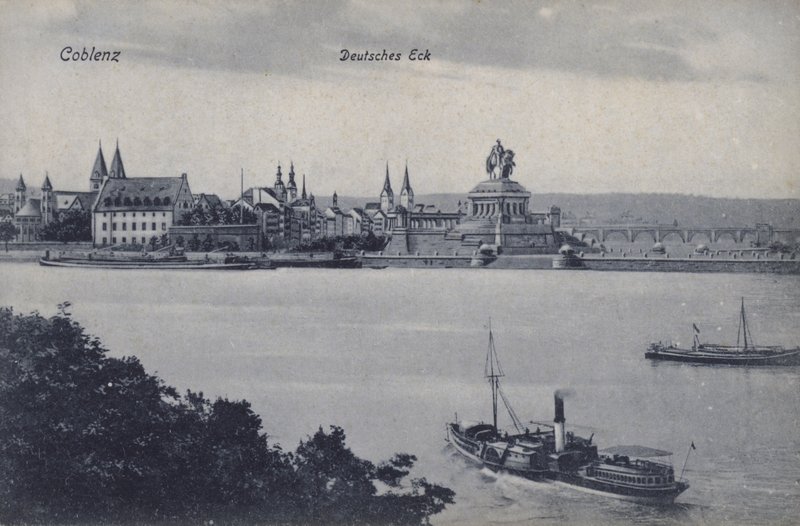 Pomnik cesarza Wilhelma I, Deutsches Eck, Koblencja, Niemcy (zdjęcie czarno-białe) autorstwa Photographer German
