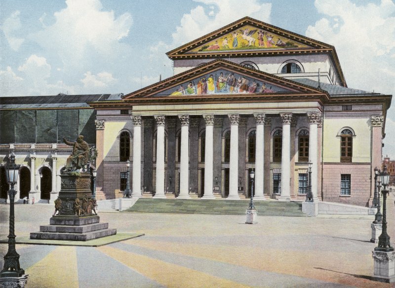 Monachium/Monachium: Dwór Królewski I Teatr Narodowy (zdjęcie) autorstwa Photographer German