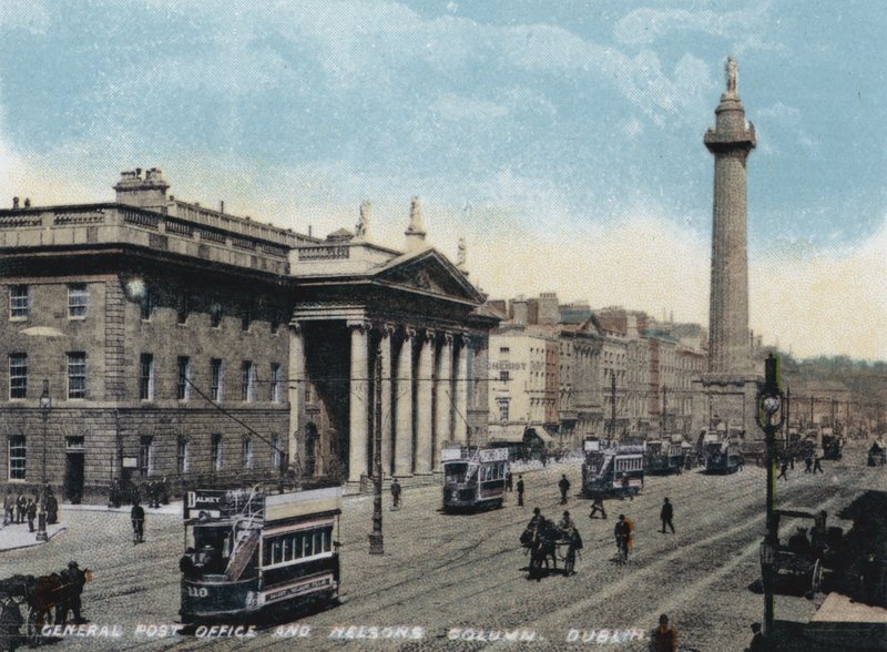Główny Urząd Pocztowy i Kolumna Nelsonów, Dublin (kolorowe zdjęcie) autorstwa Photographer Irish