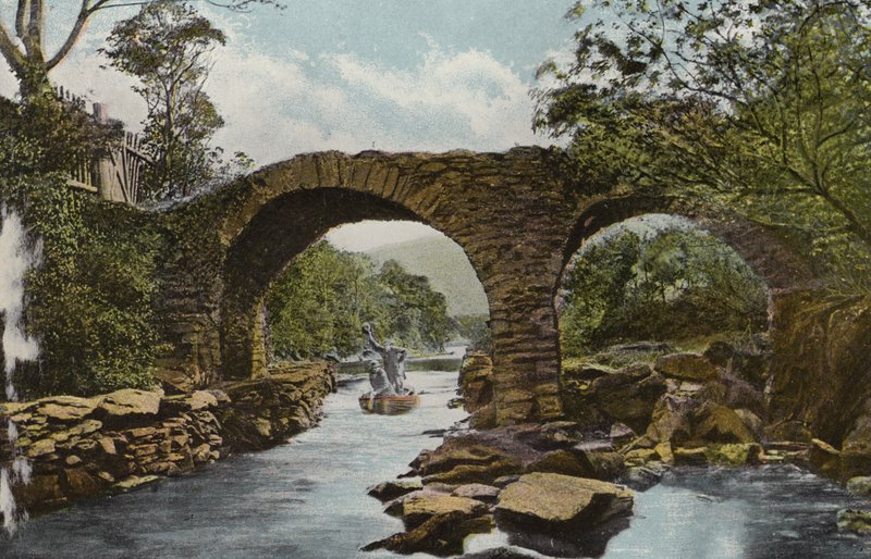 Irlandia Południowa: The Old Weir Bridge (strzelanie do Rapids), Killarney (kolorowe zdjęcie) autorstwa Photographer Irish