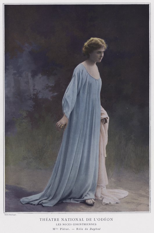Marie-Therese Pierat jako Daphne w Les Noces Corinthiennes (zdjęcie kolorowane) autorstwa Reutlinger Studio