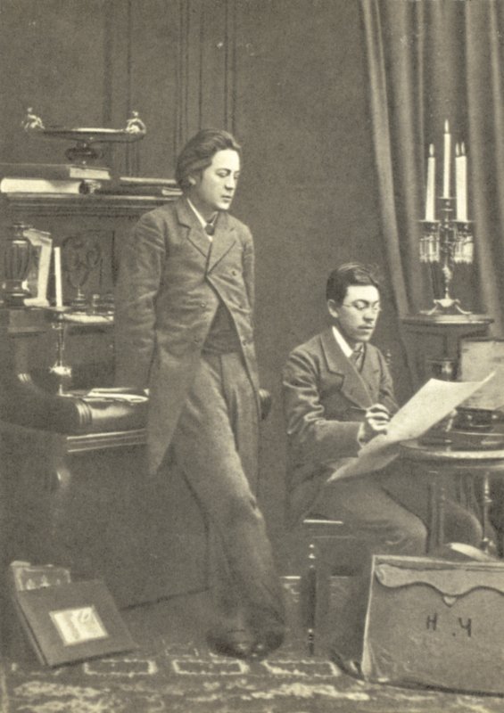 Anton Czechow (z lewej) z bratem Nikołajem w Moskwie autorstwa Russian Photographer