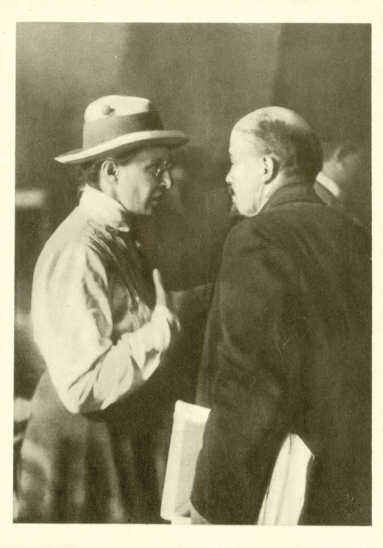 Elena Stasova i Lenin na II Światowym Kongresie Kominternu na Kremlu, Moskwa autorstwa Russian Photographer