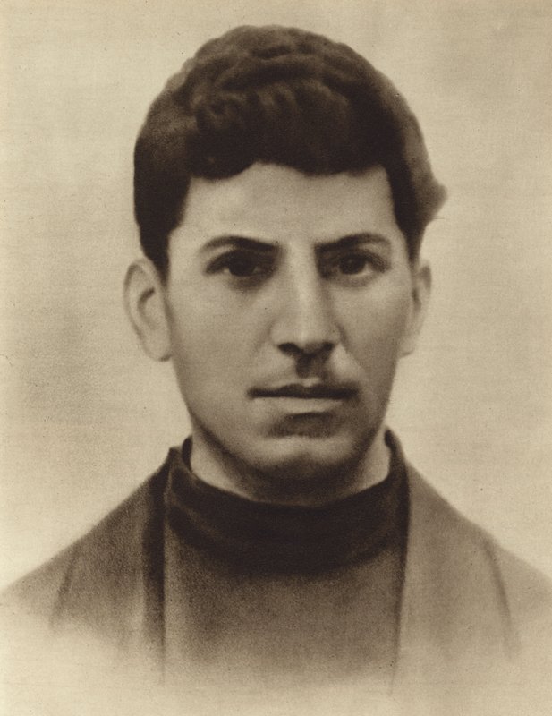 Józef Stalin w wieku 17 lat, uczęszczając do seminarium duchownego w Tbilisi, Gruzja, 1896 r. autorstwa Russian Photographer