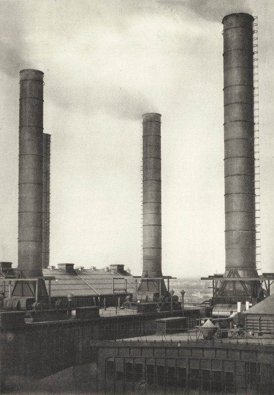 Berlin: Grosskraftwerk Klingenberg; Duża elektrownia Klingenberg (zdjęcie czarno-białe) autorstwa Sasha Stone