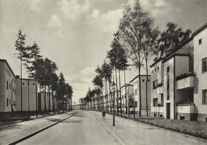 Berlin: kolonia Fischtalgrund (zdjęcie czarno-białe) autorstwa Sasha Stone