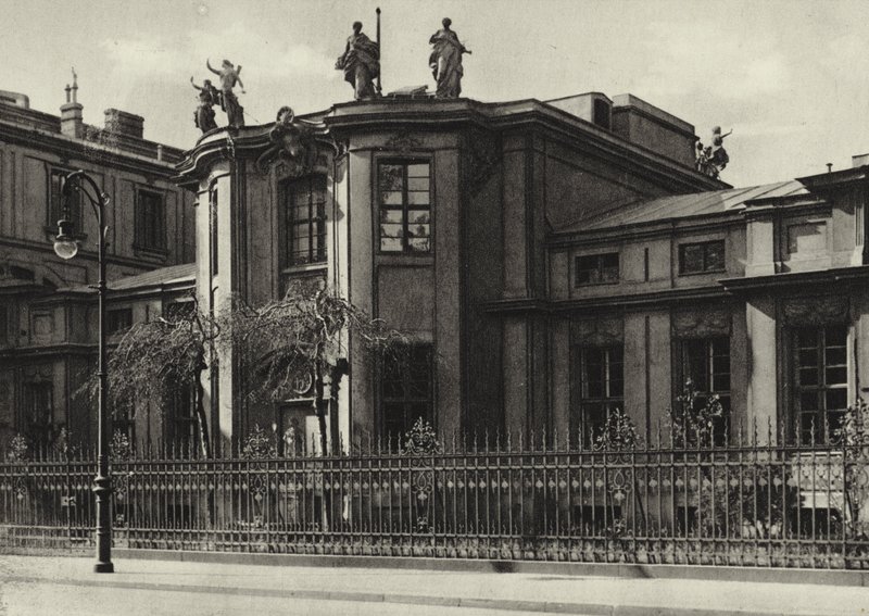 Berlin: Loge Royal-York; Loża Masońska Royal York (zdjęcie czarno-białe) autorstwa Sasha Stone