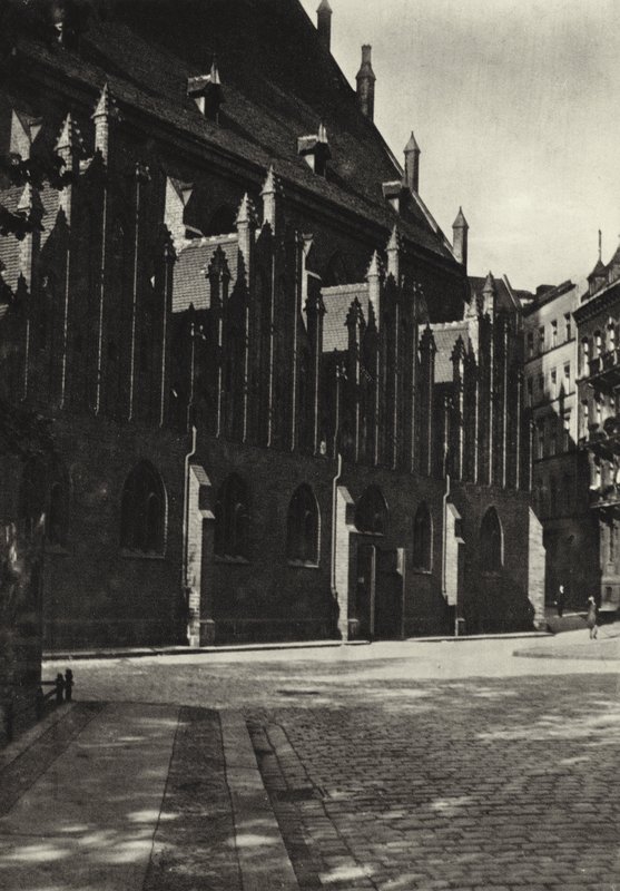 Berlin: Kościół Mariacki; Mariacki (zdjęcie czarno-białe) autorstwa Sasha Stone