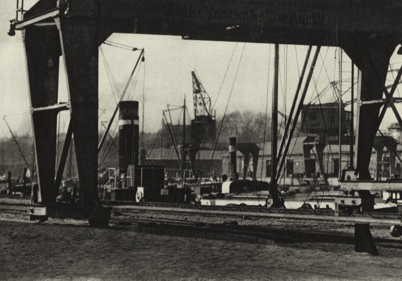 Berlin: Westhafen; Port Zachodni (zdjęcie czarno-białe) autorstwa Sasha Stone