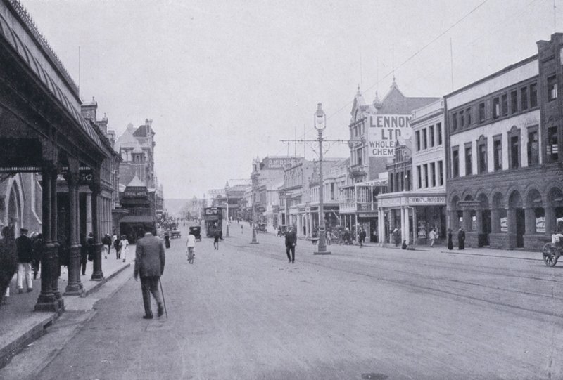 West Street, Durban (zdjęcie czarno-białe) autorstwa South African Photographer